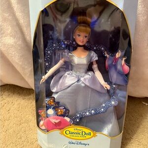 Disney Classic Doll - Cinderella in Silver and White Gown